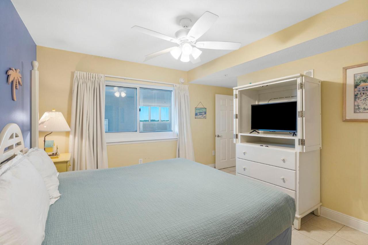 Emerald 927 Apartment *